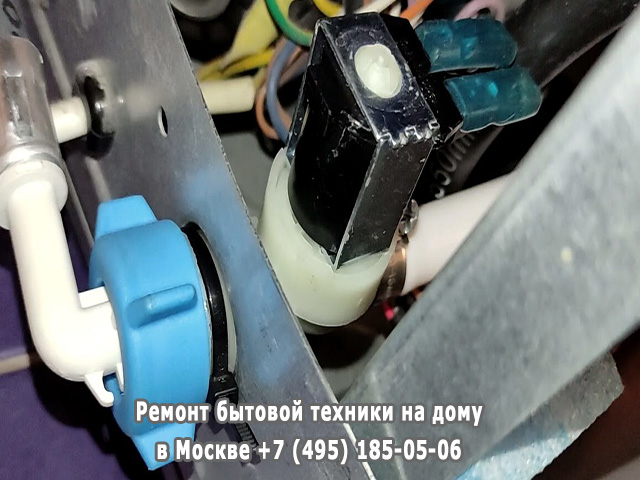 Можно ли варочную панель установить над посудомойкой