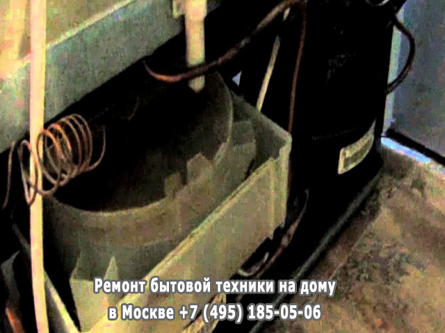 Стучит холодильник почему