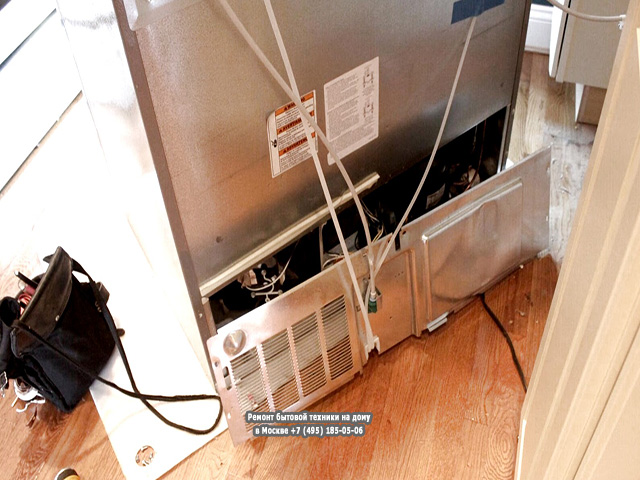 Пахнет в холодильнике что делать