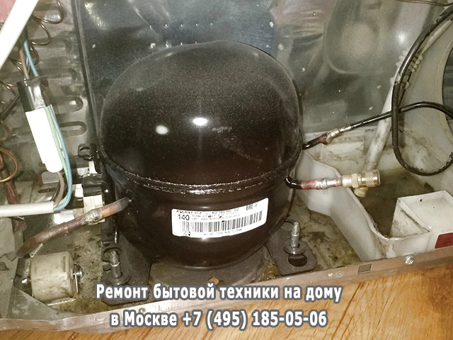 Не выключается холодильник причина