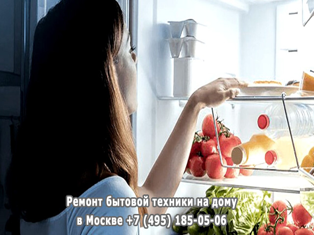 Стенка холодильника горячая почему боковая
